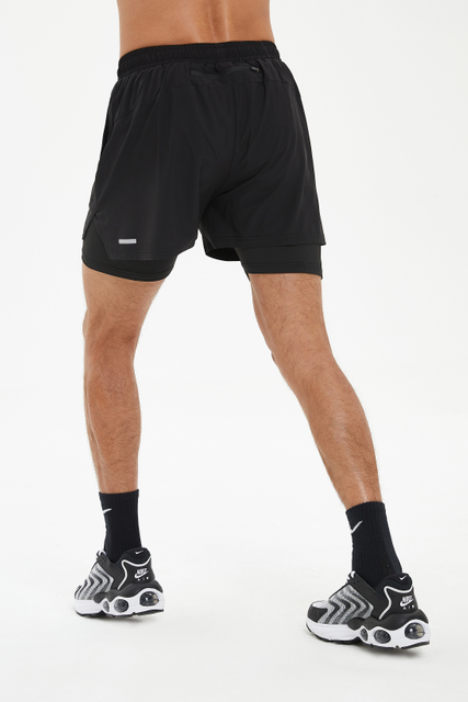 Мужская повседневная одежда